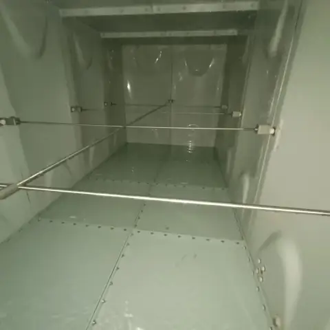 Panel su deposu iç görünümü: gergi çubukları ve panel birleşimleri