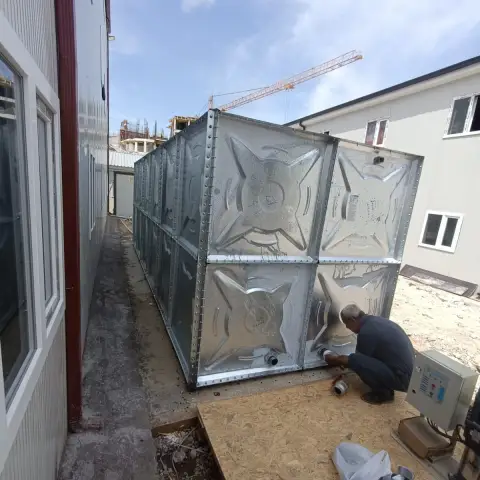 Galvaniz panel su deposunun sahada montajı
