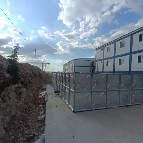Galvaniz çelik panel su deposu, şantiye kampı uygulaması