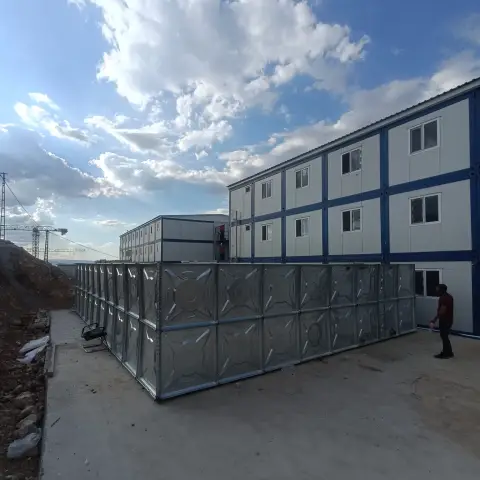 Galvaniz çelik panel su deposu, şantiye kampı uygulaması