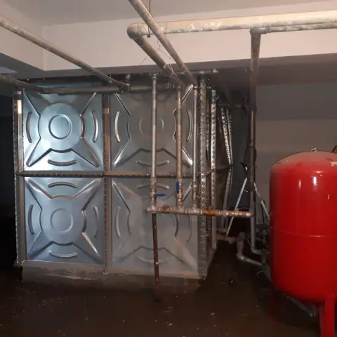Pompa dairesinde su deposu, hidrofor ve genleşme tankı