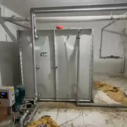 Su deposu ve hidrofor grubunun bulunduğu pompa dairesi